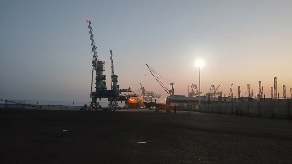 Export of Goods: Freight Restrictions 4 Risk Management in Addressing Export of Goods Restrictions